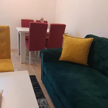 Apartment Minimalist Bulevar *